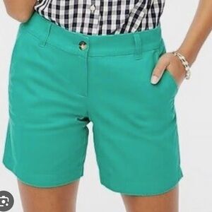 NWT J. Crew size 00 womanGreen Bermuda Shorts Tailored Mid-Thigh